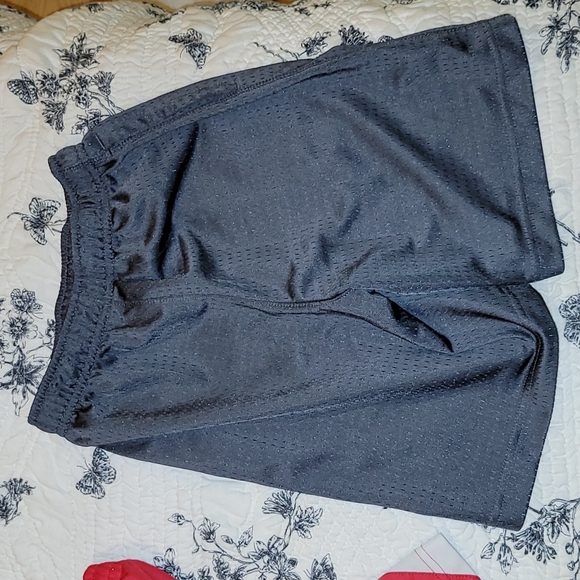 *Donating on 3/12 if not purchased*    2 Pairs Athletic Shorts - Picture 6 of 6